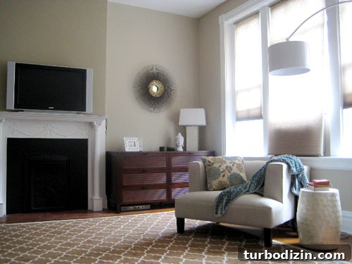 After bedroom alternate view