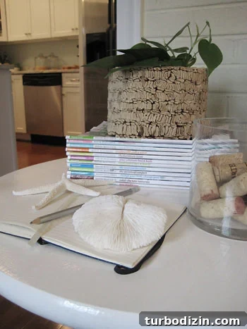diy-still-life-side-table-end-table-pedestal-white-table diy-still-life-side-table-end-table-pedestal-white-table