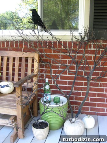 Halloween Porch Decorating Ideas to Wow Your Neighbors 3 img 18246 2