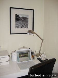 Turn Vacation Photos into Stunning Wall Art 4 Framed photo above desk