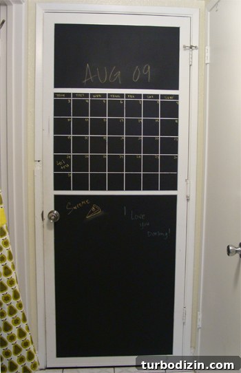 Turn a Door into a Chalkboard Message Center for Your Home 3 Chalkboard calendar close-up