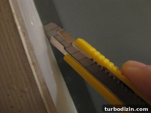 How to Frost an Exterior Window for Privacy and Style 10 img 19941 9