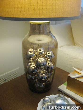 Ornaments stored for lamp bases
