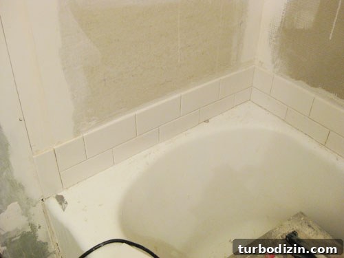 Install Subway Tile in a Shower: Step-by-Step Guide for Flawless Results 5 img 20775 4