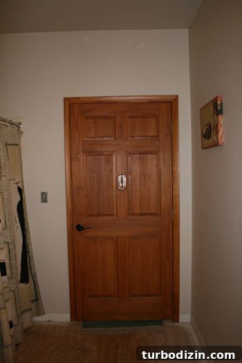 Bathroom before makeover - image 1