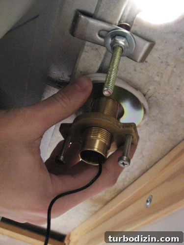 Replace a Kitchen Faucet: Step-by-Step Guide for Homeowners 7 img 22195 6