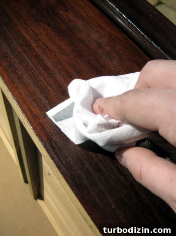 Refinish a Veneer Dresser: Step-by-Step Guide for Smooth Results 9 img 23818 11