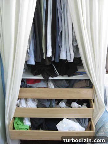 Declutter Your Closet: Simple Steps to Tidy, Organized Space 2 img 23940 1