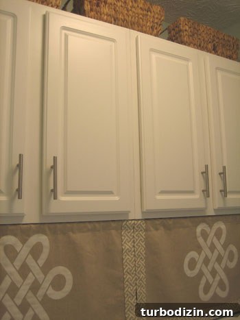 Stencil a Pillow or Curtain Panel: Step-by-Step Guide for DIY Home Decor 6 Curtain detail showing knot pattern