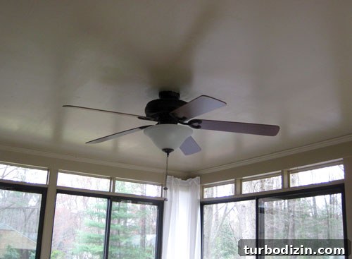 How to Install Curtain Rods in a Corner: Step-by-Step Guide 2 img 24849 1