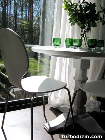 How to Install Curtain Rods in a Corner: Step-by-Step Guide 10 img 24849 9