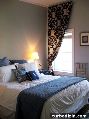 Stunning Urban Townhouse Tour: Inside a Modern City Home 13 Custom closet doors