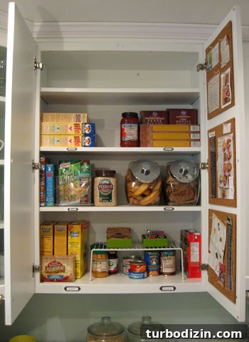 How We Organized the Cabinets in Our New Kitchen 4 img 25319 3