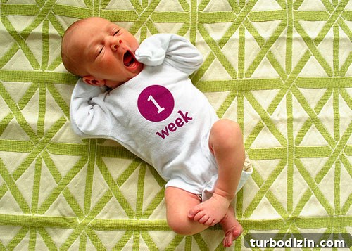 5 Must-Have Baby Items + Free Printable Baby Book 7 Weekly photo project 1