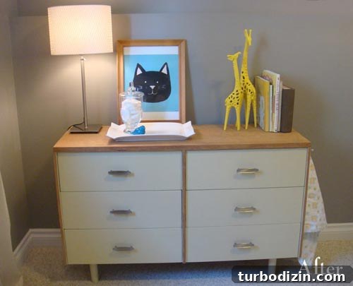 Wood and White Dresser Makeover: Fresh Paint and Hardware Update 3 Dresser top close-up