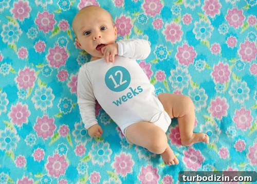 Weekly Baby Photo Ideas: How We Capture Growth Milestones 10 img 28057 9