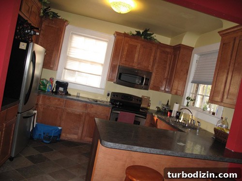 Transform Your Kitchen for $1,000: Stylish Budget Makeover Guide 2 Before photo of kitchen