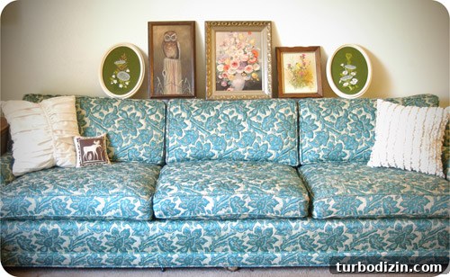 Couch before reupholstery
