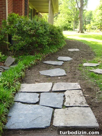 smallwalkway3 Placing slate pieces along the path