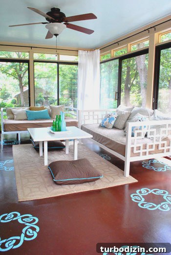 Mini Sunroom Makeover Ideas: Transform Your Small Sunspace Quickly 5 Blue ceiling detail
