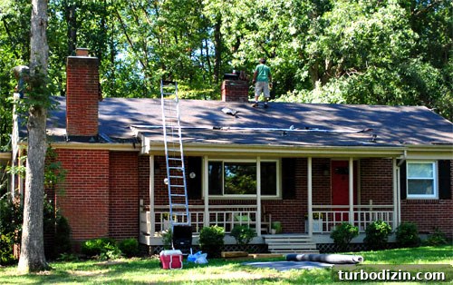 What to Know Before Getting a New Roof: Your Top Questions Answered 10 Crew working on roof