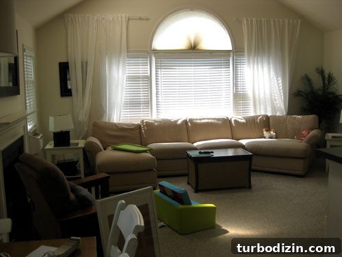 Farah's Living Room Reveal: The Complete Makeover Tour 3 Family room before