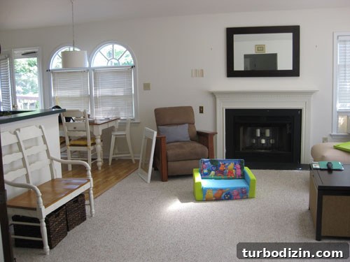 Farah's Living Room Reveal: The Complete Makeover Tour 6 Before shot 3
