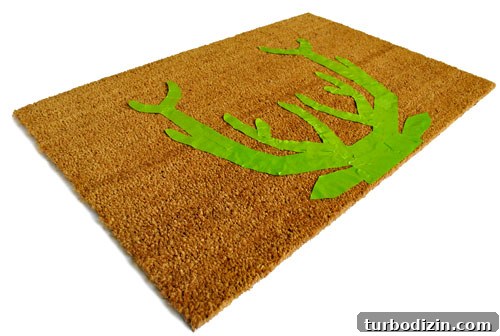 DIY Holiday Welcome Mat: Step-by-Step Guide to Charming Entryway Decor 3 img 30637 2
