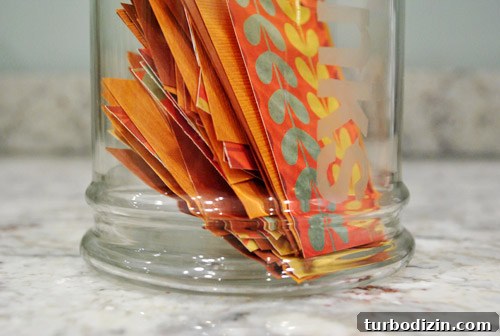 What We Put in Our Thanksgiving Gratitude Jar 2 Thanksgiving gratitude jar filled with colorful notes