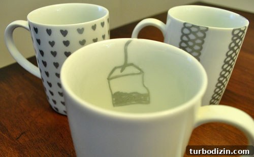 Decorate Mugs with a Silver Sharpie: Step-by-Step Guide 4 Tea bag mug detail