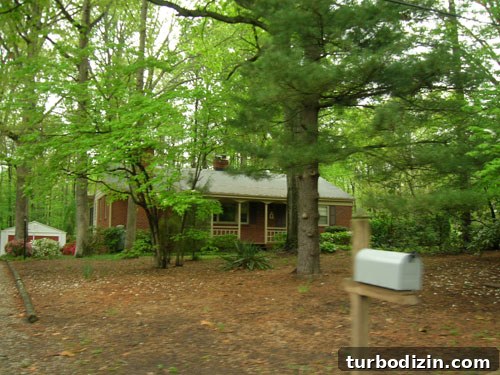 Our Final Day in Our First Home: Moving Out and Memories 3 Old house exterior before