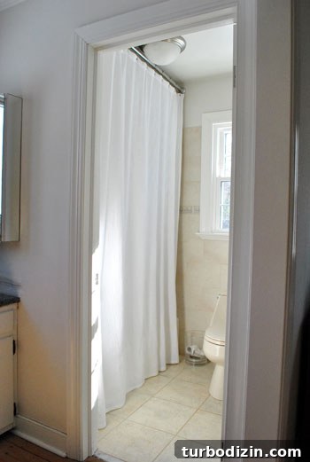 Raise Your Shower Curtain: Simple Tips for a Higher Rod Placement 3 img 31483 2
