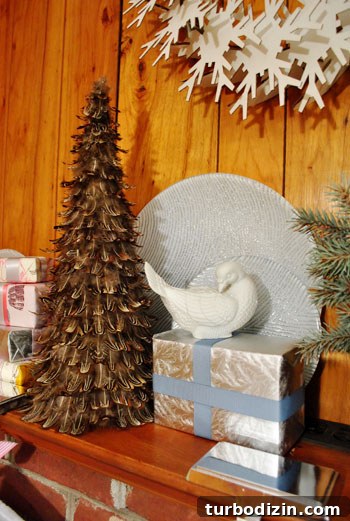 Christmas Decorating Ideas for a New Home: Fresh Holiday Style 5 Holiday mantel decor