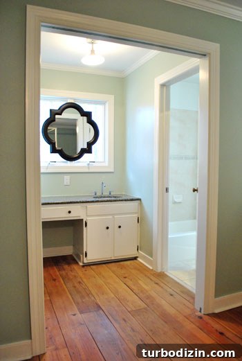 Paint Your Bedroom Light Teal: Carolina Inn Club Aqua Guide 6 Bathroom nook painted