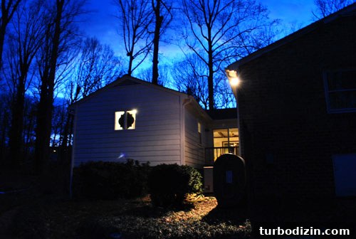 Neighbor view night