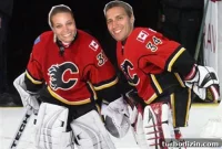 Mastering Goal Tending: Techniques, Tips, and Drills for Goalies