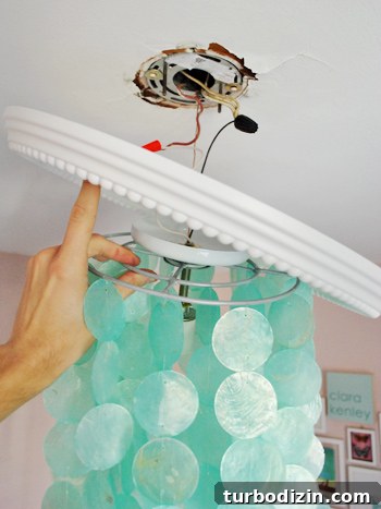 Hide Ceiling Drywall Cracks Using a Decorative Ceiling Medallion 6 img 33284 5