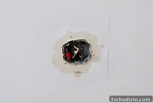 How to Replace a Ceiling Fan with a Hanging Light Fixture 7 img 33402 6
