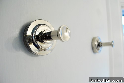 Guests Can Now Shower: Updated Bathroom Amenities and Access 11 img 33446 11