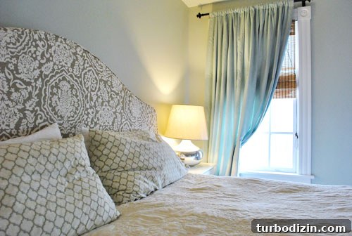 Stunning Home Tour: Charming House Now for Sale 15 img 33639 14