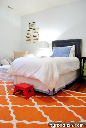 Stunning Home Tour: Charming House Now for Sale 16 img 33639 15