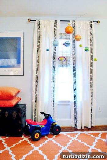 Stunning Home Tour: Charming House Now for Sale 17 img 33639 16