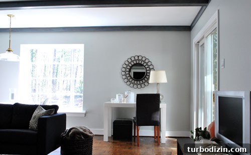 Round Mirror Above Our Desk: Stylish Home Office Decor Ideas 2 img 33773 1