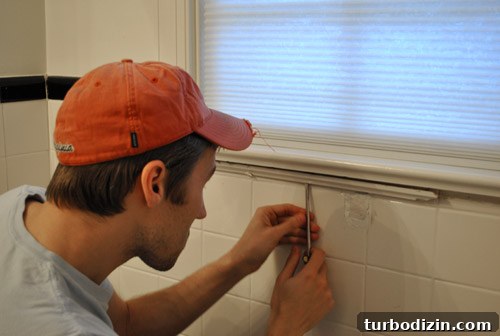 Hide Damaged Floor Tiles With Trim: A Simple Repair Guide 6 img 33995 5
