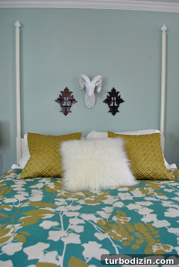 Finials Stay But Art May Move: What to Do With Wall Pieces 13 img 34043 12