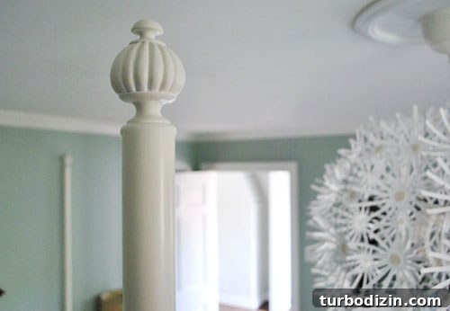 Finials matched to bed