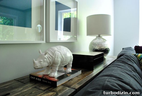 How to Style a Console Table Behind Your Sofa for Impact 15 img 35270 14
