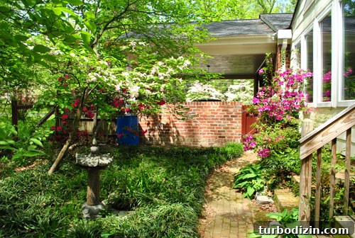 Easter Bidding: How to Win and Sell Seasonal Items 24 Yard view 2