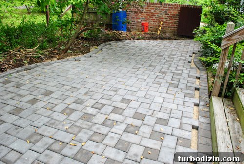 Build a Durable Paver Patio: Step-by-Step Guide for Success 4 img 35853 3