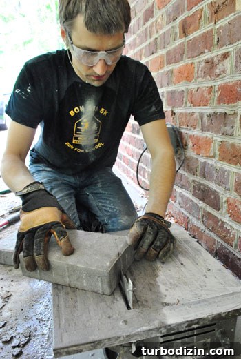 Build a Durable Paver Patio: Step-by-Step Guide for Success 6 img 35853 5